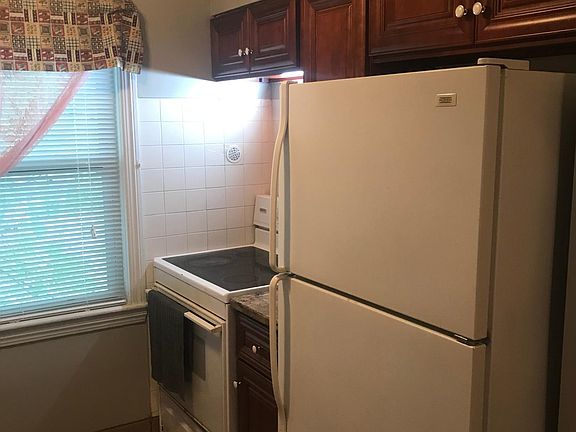 4th image of 6715 Charles Ave #2
