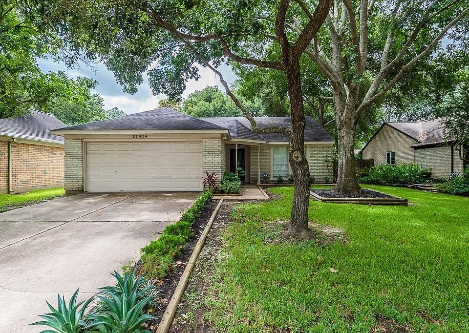 1st image of 21414 Park Orchard Dr