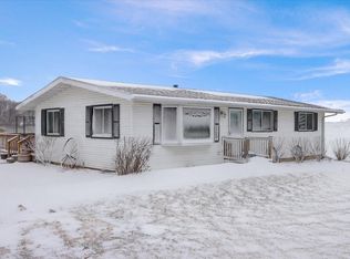 W6894 Quinney Rd, Elkhorn, WI 53121