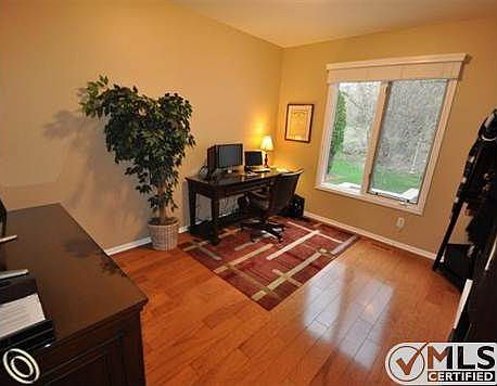 Study/Library w/hdwds