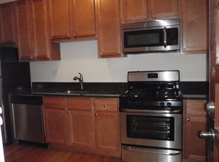 2045 W Berwyn Ave #2, Chicago, IL 60625
