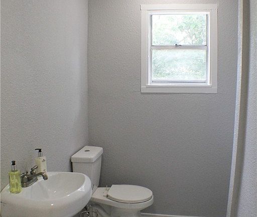 5th image of 1202 White Ave
