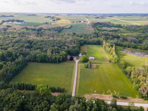 25714 720th St, Hayfield, MN 55940