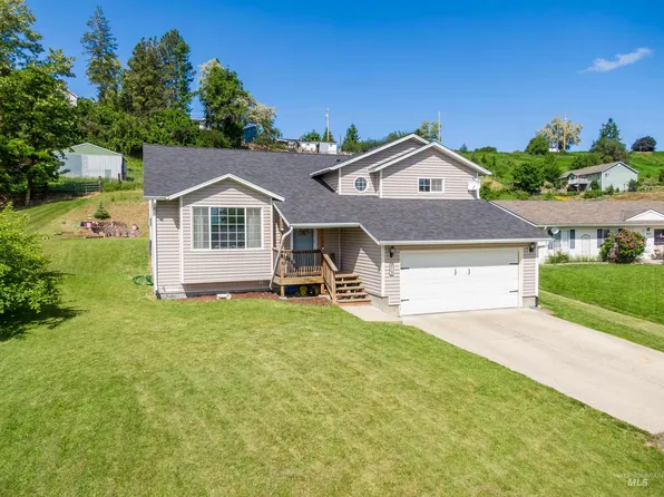 483 E Valleyview Ave, Genesee, ID 83832