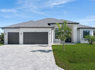 210 Tournament Rd, Rotonda West, FL 33947