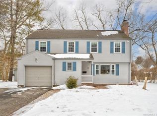 82 Riggs Ave, West Hartford, CT 06107