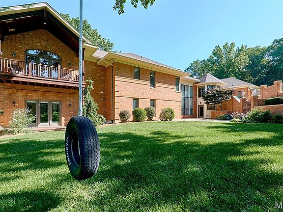 4th image of 3 Forest Hills Dr