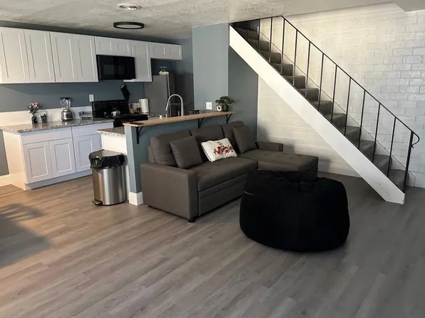 414 E Bianchi Rd APT 2, Stockton, CA 95207