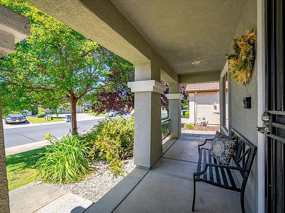 2nd image of 6141 Preston Cir