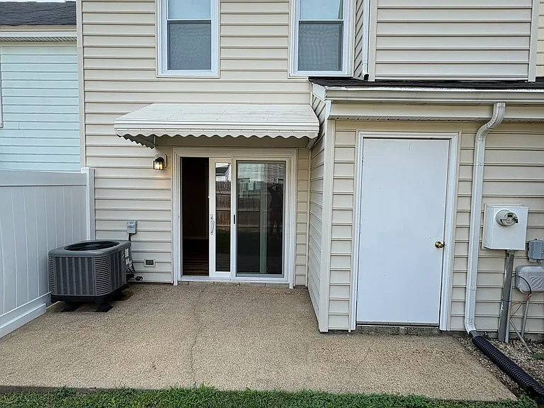 8702 Hermitage Trace Cir — Photo 2