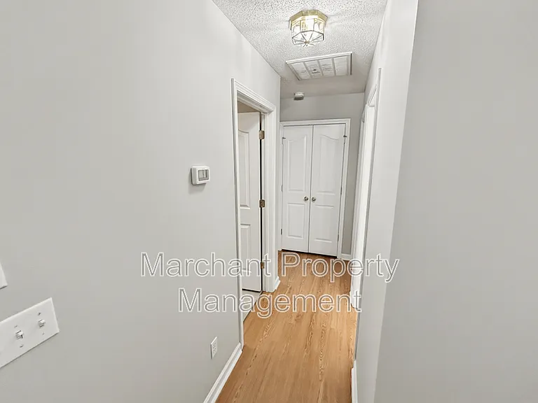 776 Waterbrook Ln — Photo 31