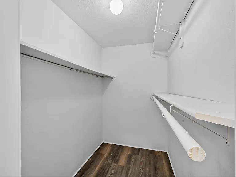 6111 Beverly Hill St #7 — Photo 20