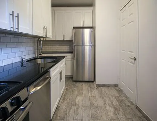 Rented by SW Queens Mezzanine | media 24