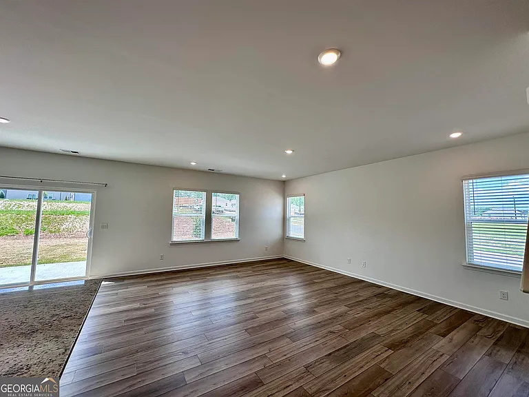113 Sunny Side Way — Photo 4
