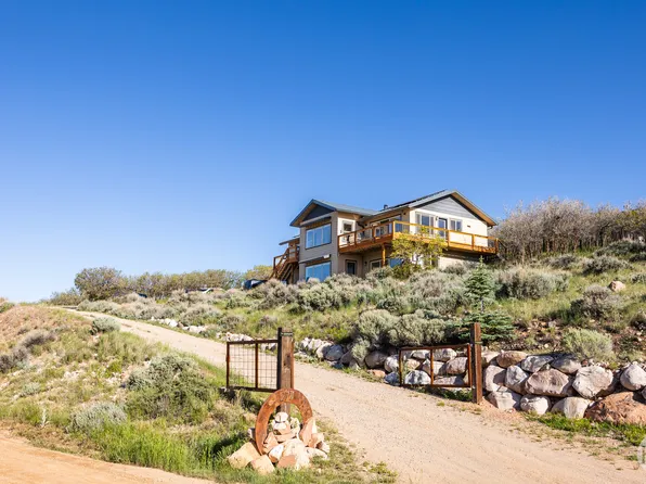 277 Crestview Dr, Coalville, UT 84017