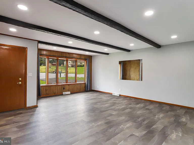 5 Orchard Pl — Photo 6