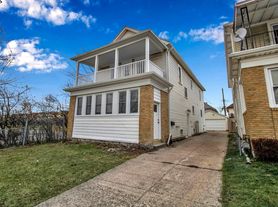 27 Stratford Rd, Buffalo, NY