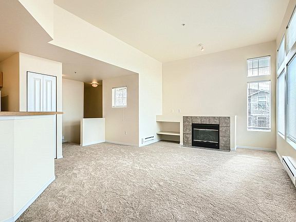 5th image of 6137 Hazel Loop SE APT C