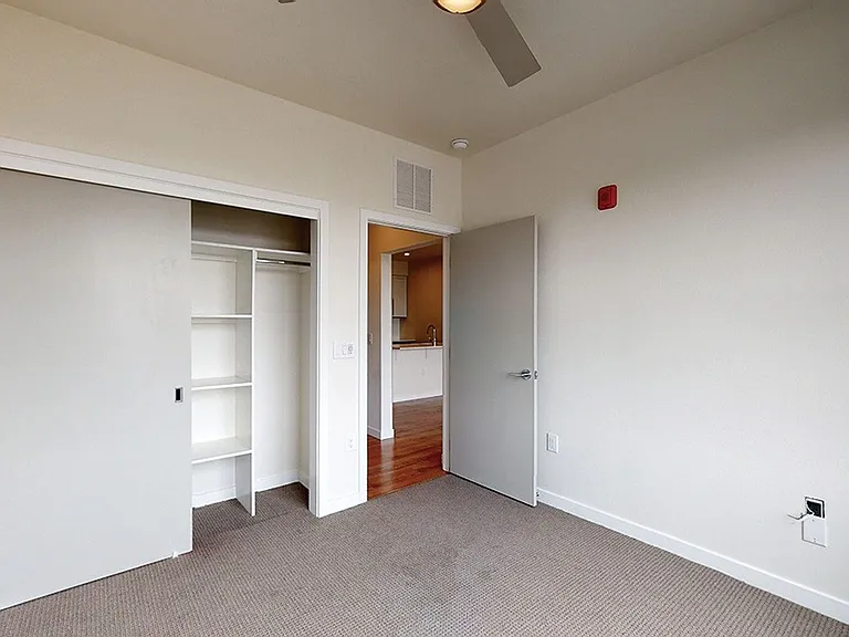 Mile High Apartments at Sloan's Lake — Photo 19
