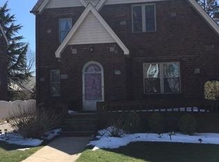 26 Cisney Ave, Floral Park, NY 11001