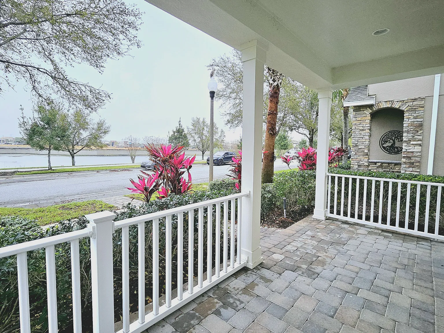 3 bed, 2133 sqft, $3,000 — Photo 2