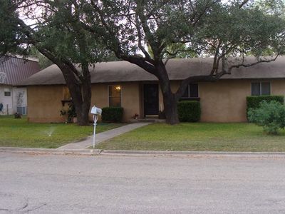 100 Barry St, Uvalde, TX, 78801