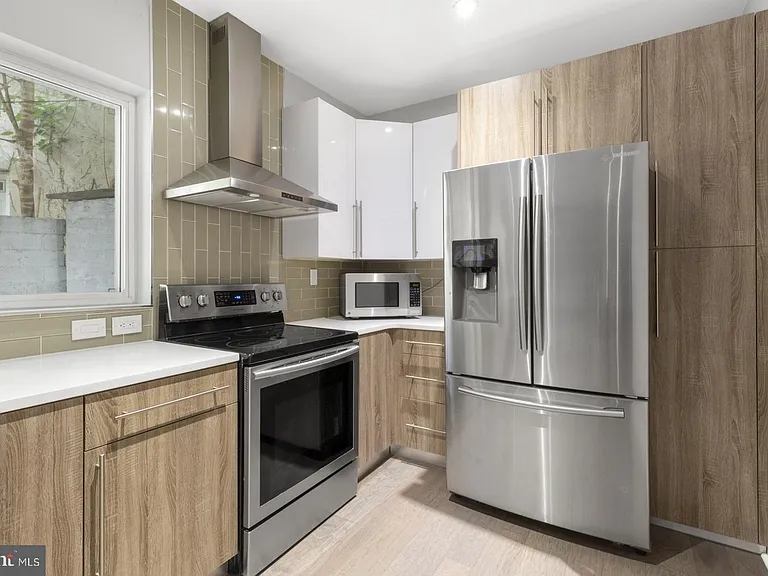 1526 Ridge Ave #1 — Photo 7