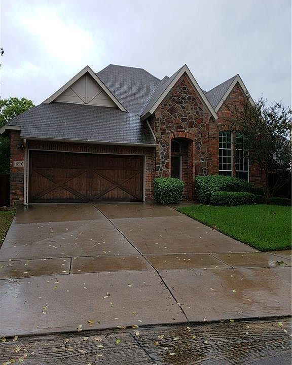 1st image of 1702 Lakeshore Dr