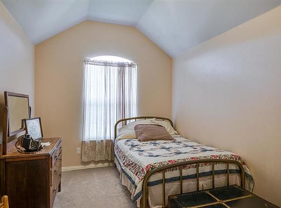 5th image of 5101 Chinaberry Dr