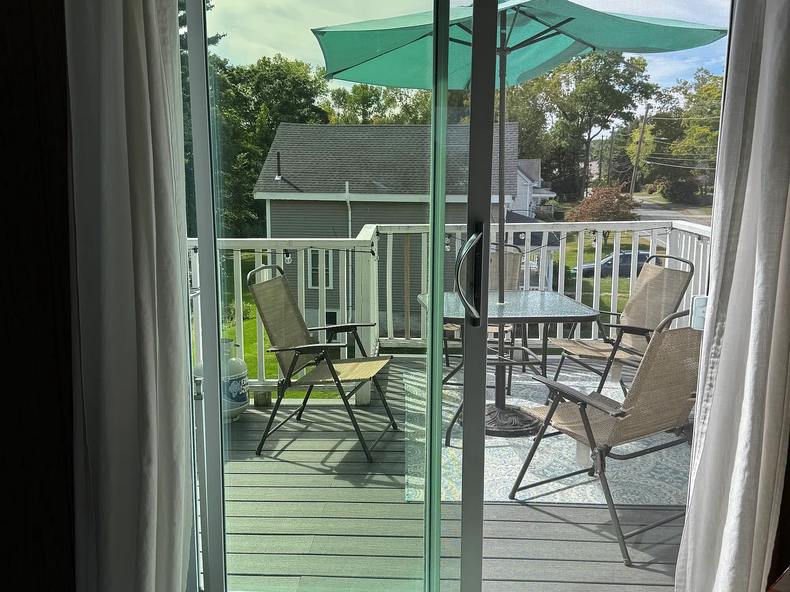 2 bed, 1200 sqft, $2,300 — Photo 3