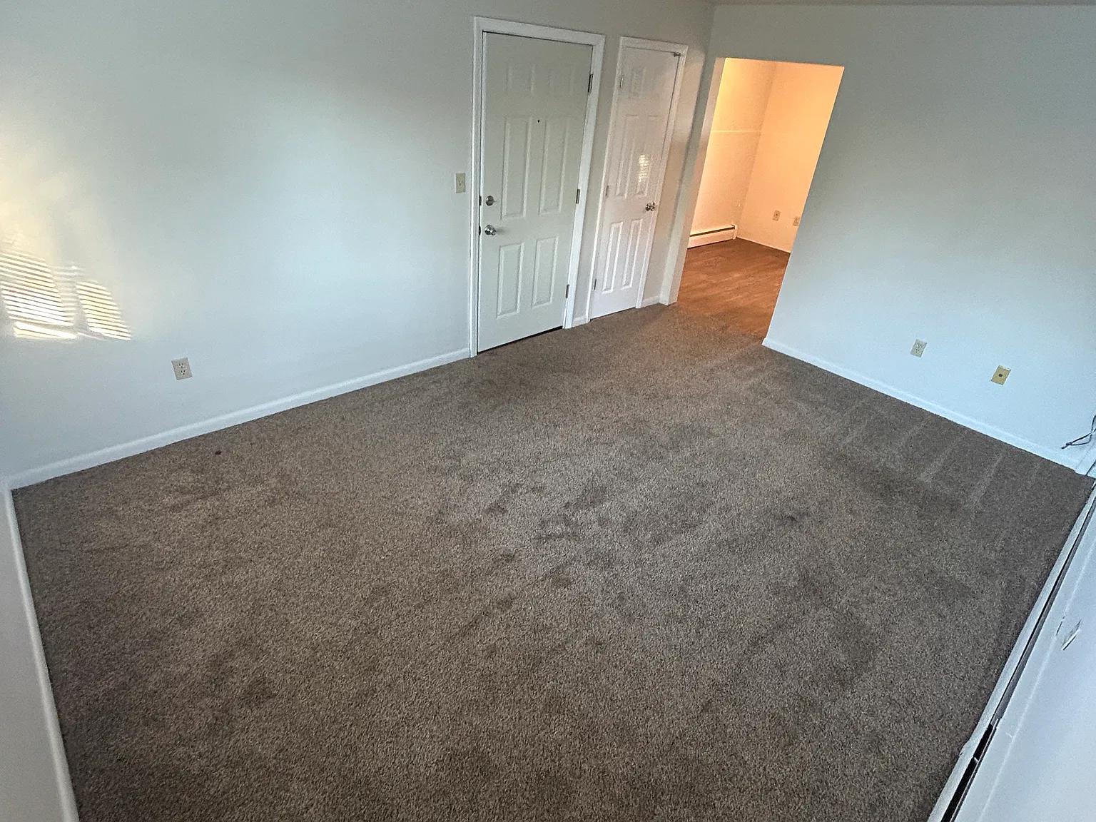 1 bed, $840 — Photo 2