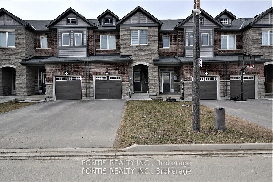 1st image of 47 Phyllis Dr