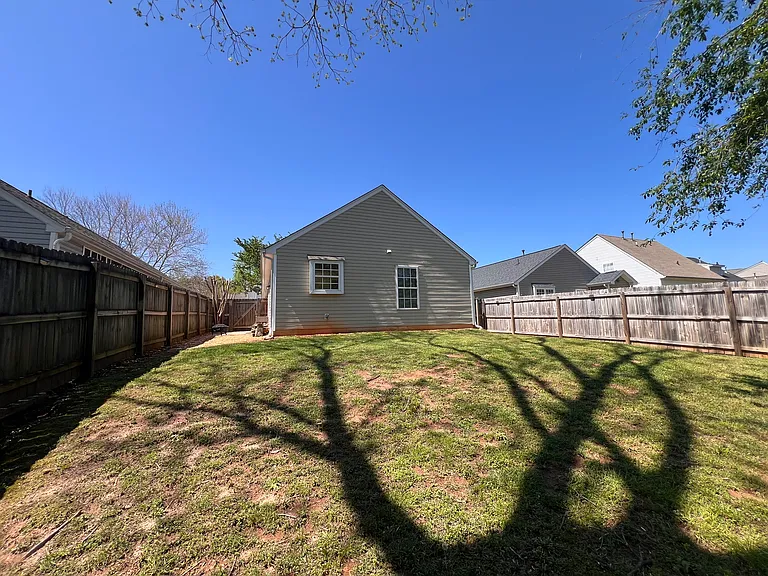 200 Glenlea Ln — Photo 24