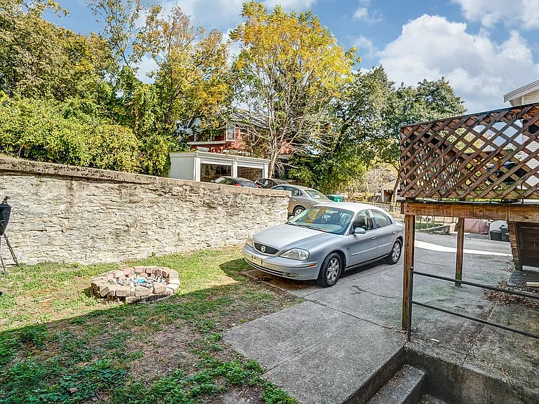 454 Warner St — Photo 39