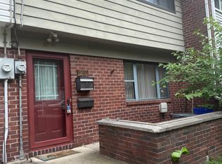 25 Edgewater Pl, Edgewater, NJ 07020