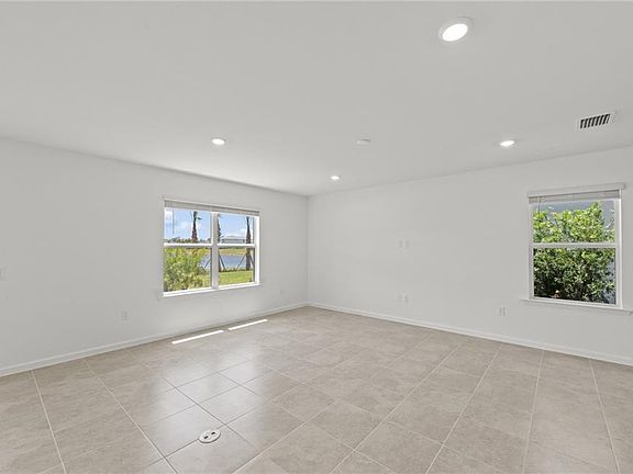 3rd image of 44483 Kelly DR