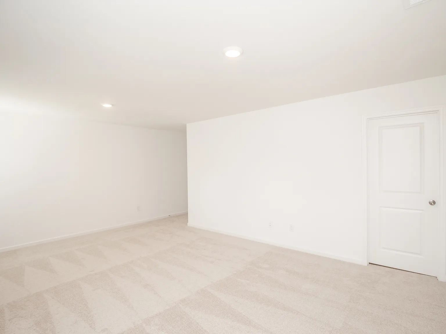 3 bed, 2224 sqft, $2,195 — Photo 4
