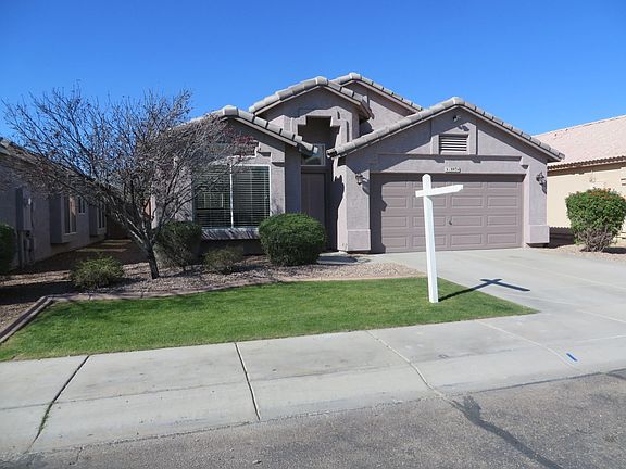 Beautiful Professionally Landscaped