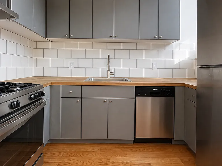 617 W 143rd St #4D — Photo 2