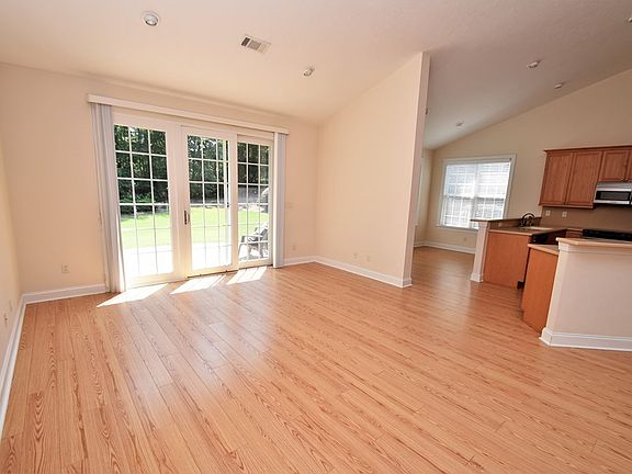 5th image of 178 Cottonwood Creek Ln