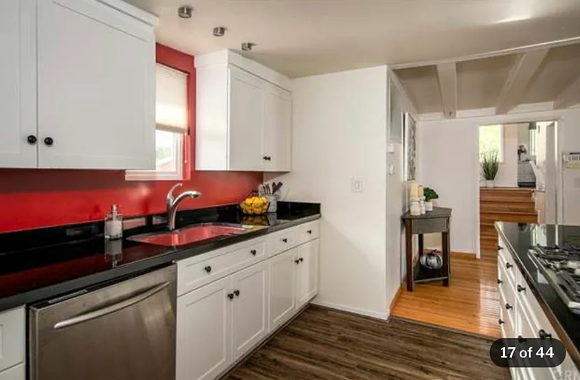 11698 Walnut St — Photo 3