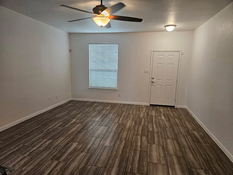 2257 Olive Hill Dr — Photo 6