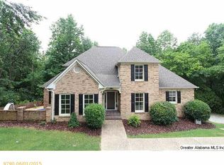 2113 Viking Cir, Vestavia, AL 35216