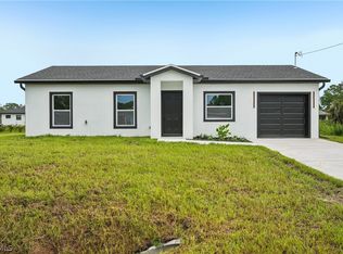 2516 38th St SW, Lehigh Acres, FL 33976