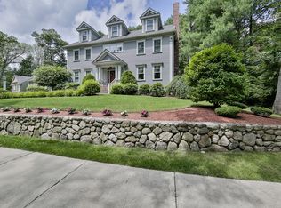 70 Hillcrest Pkwy, Winchester, MA 01890