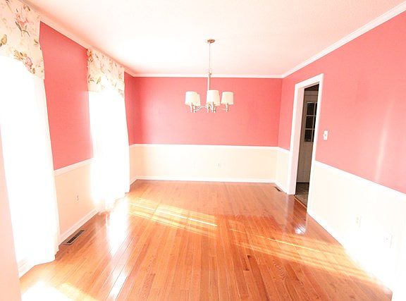 3rd image of 0115 Runnymeade St