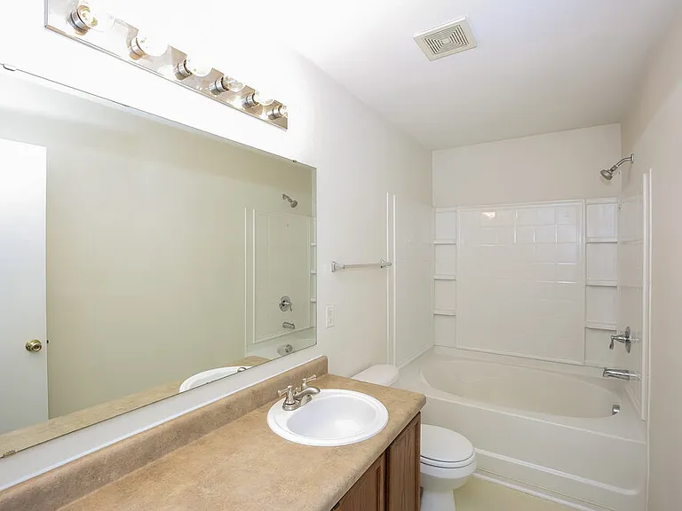 7322 Fox Point Dr — Photo 12
