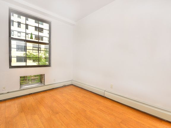 4th image of 953 2nd Ave #2F