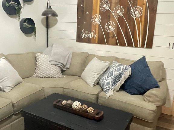 3rd image of 37 Maple Street