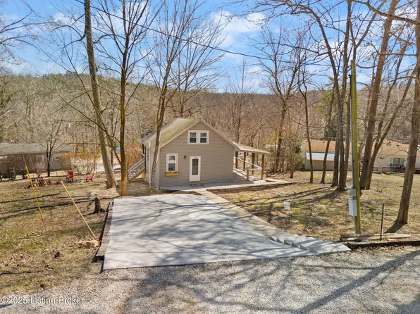 108 Clear Springs Ct, Mammoth Cave, KY 42259